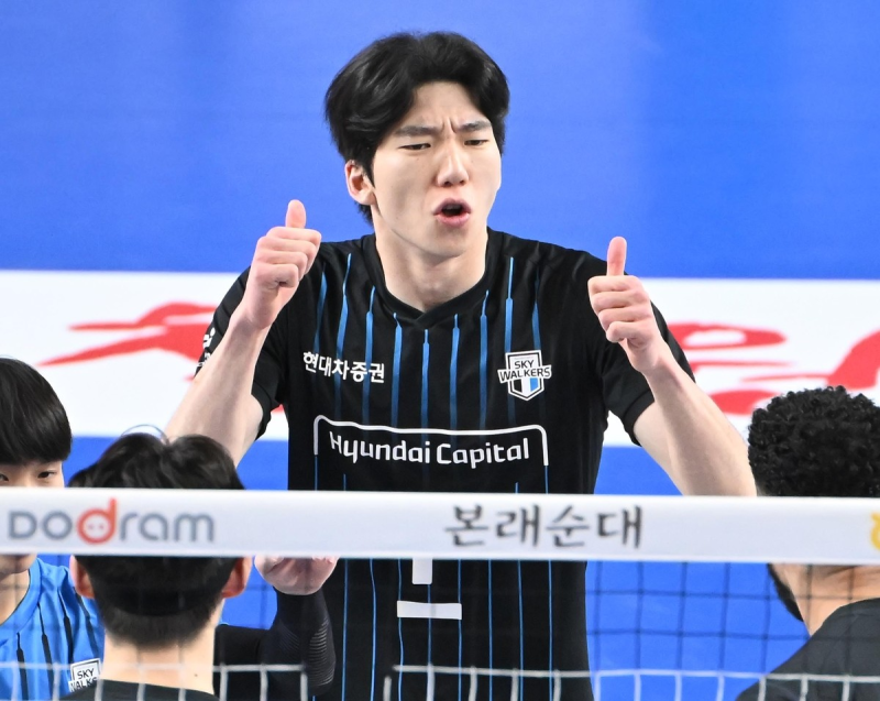 '팀 승리에 대기록까지' 현대캐피탈 허수봉, 통산 3000득점 달성…역대 24번째