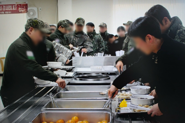 더본코리아, 파주 군부대 장병에 '사랑의 짜장면' 나눔 봉사 진행