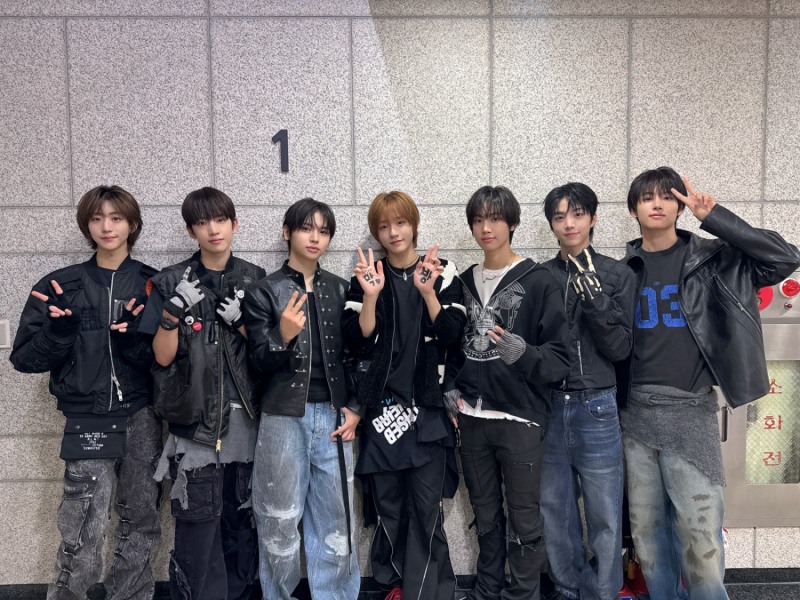 아이딧, 케이팝 미래 이끌 대표 그룹 눈도장…첫 싱글 음악 방송 3주 활동 성료