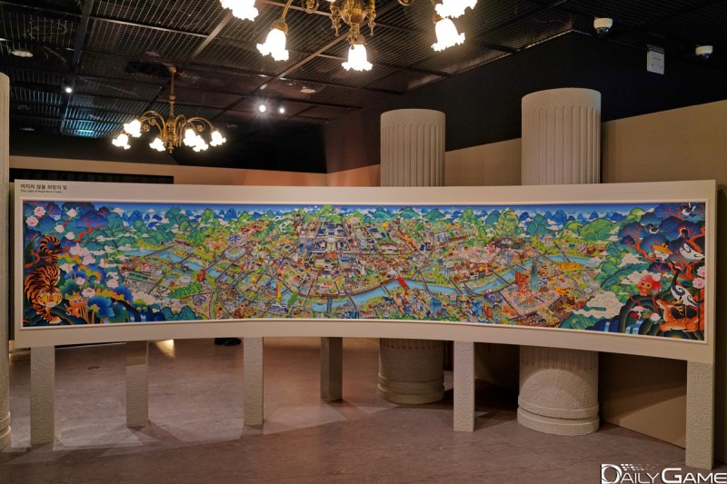 그림과 미디어 월로 감상할 수 있는 '꺼지지 않을 희망의 빛'.