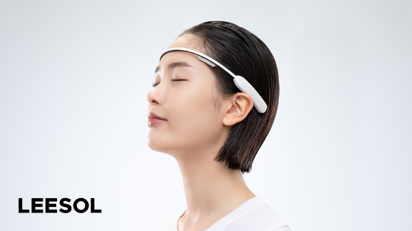 모델 제품 사용 모습