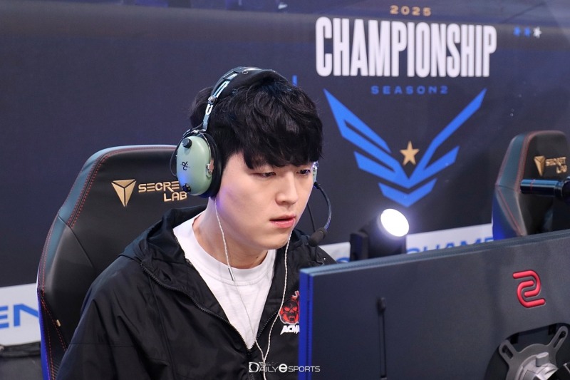 1세트 악마의 승리를 이끈 이원상.