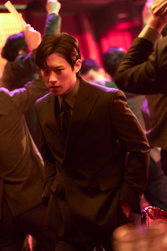 ‘프로젝트 Y’ 김성철의 냉혹한 변신…예민美 뽐내는 캐릭터 스틸 공개