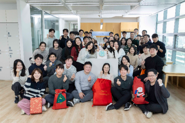 한국오노약품공업, 소아암 환아를 위한 크리스마스 선물 및 기부금 전달