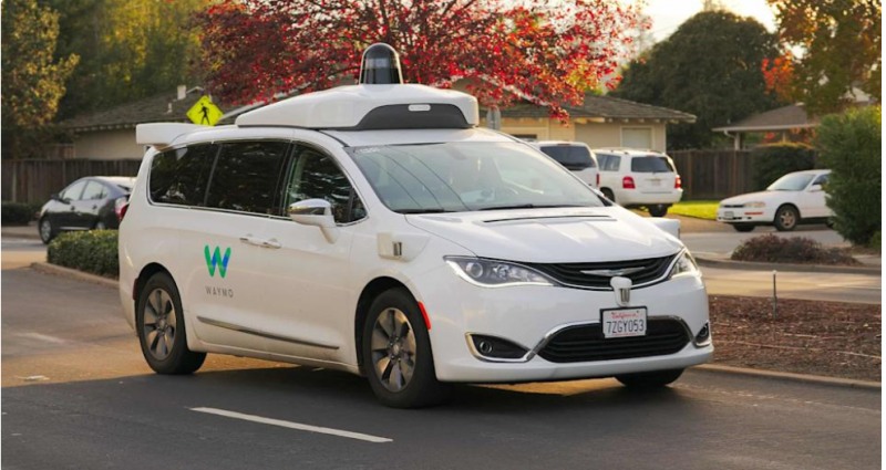 로보택시 선두업체인 웨이모가 100억~150억달러규모의 투자자금 유치를 협의중이라고 IT 매체 '더 인포메이션'이 16일(현지시간) 보도했다. 사진=웨이모, 게티 이미지