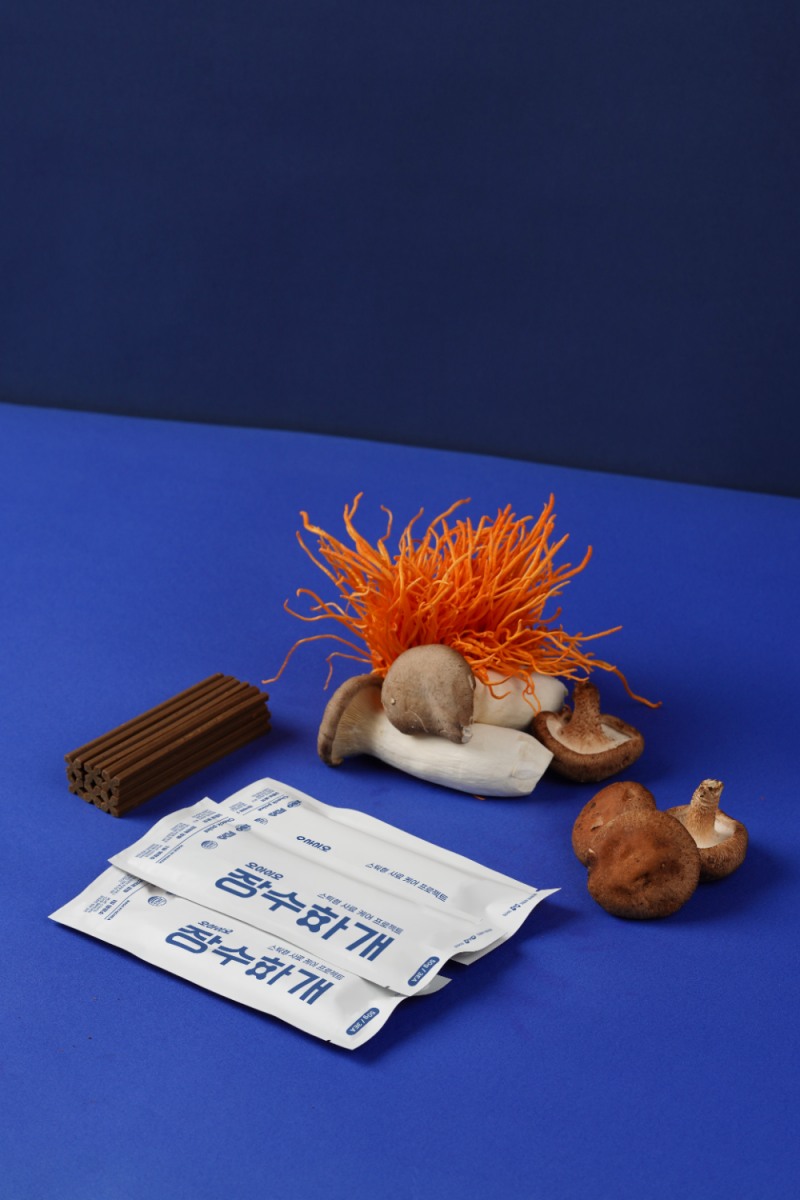 주식회사 씨레커, 대체육 활용 노령견 스틱사료 개발 "동총하초 함유"