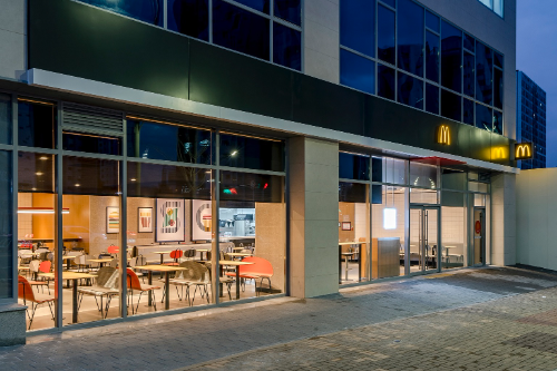 맥도날드가 19일 신규 오픈한 ‘파주운정교하점’ 전경 사진 / 사진 = 맥도날드