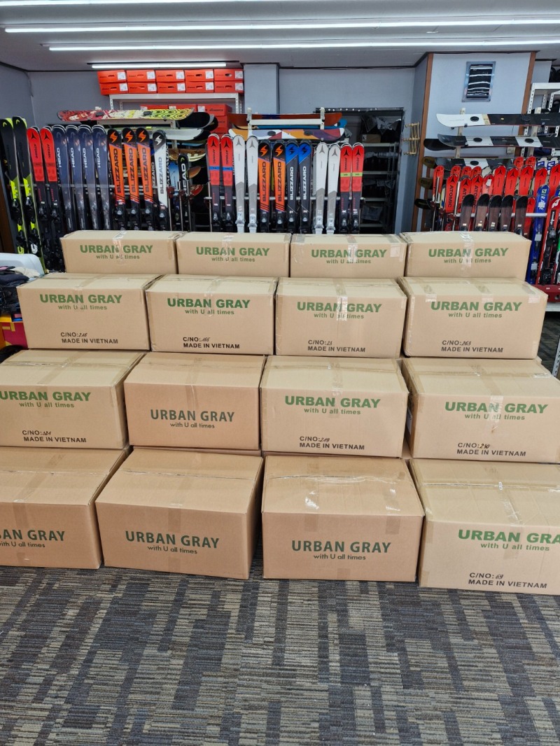 모나 용평 리조트 스키장 렌탈샵 '뽀드득' 리뉴얼... "차별화된 독점 의류 제공"