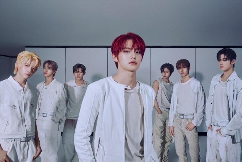 클로즈 유어 아이즈, 美 빌보드 ‘2025 베스트 K-POP 앨범 25선’ 선정…“레트로 감성을 품은 K-POP의 새로운 계승자”