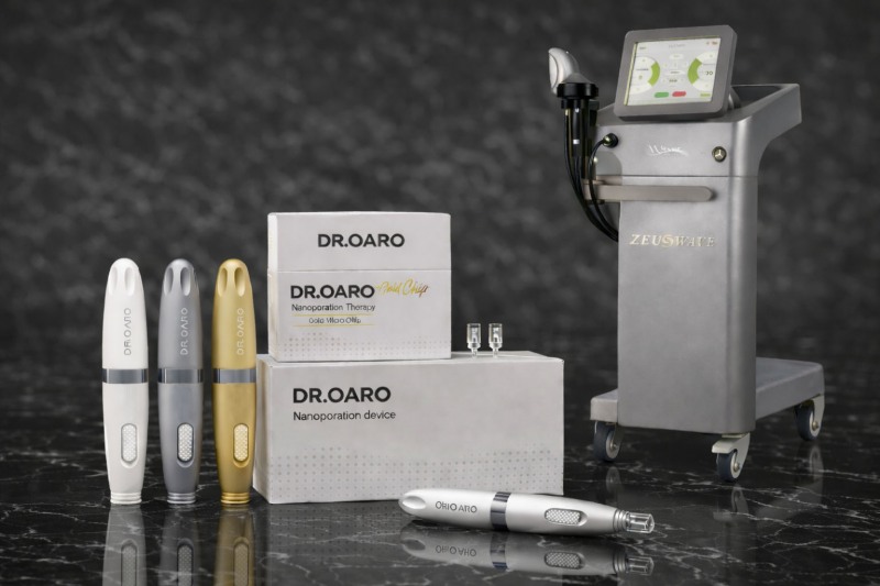 네오펙트의 뷰티 디바이스, 개인용 ‘닥터 오아로 나노펜(DR. OARO NanoPen)’과 의료용 ‘제우스웨이브 프로리프팅(Zeus Wave Pro Lifting)’/사진=네오펙트