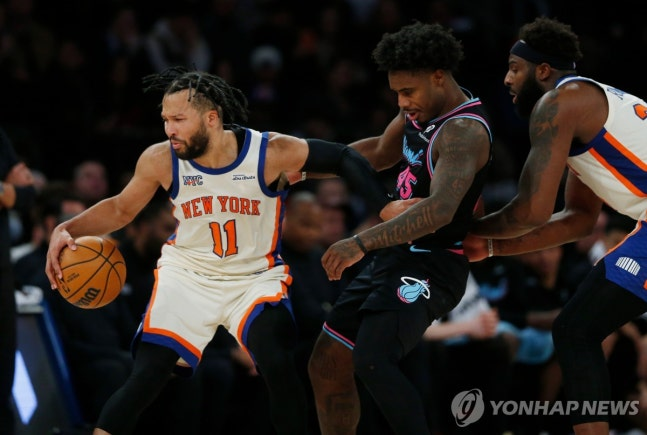 제일런 브런슨(왼쪽) / 사진=연합뉴스