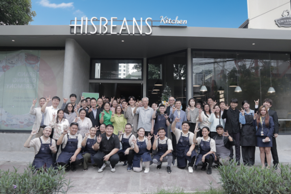 지난 19일(현지시간) 히즈빈스 키친 2호점이 필리핀 퀘존시에서 개점했다.