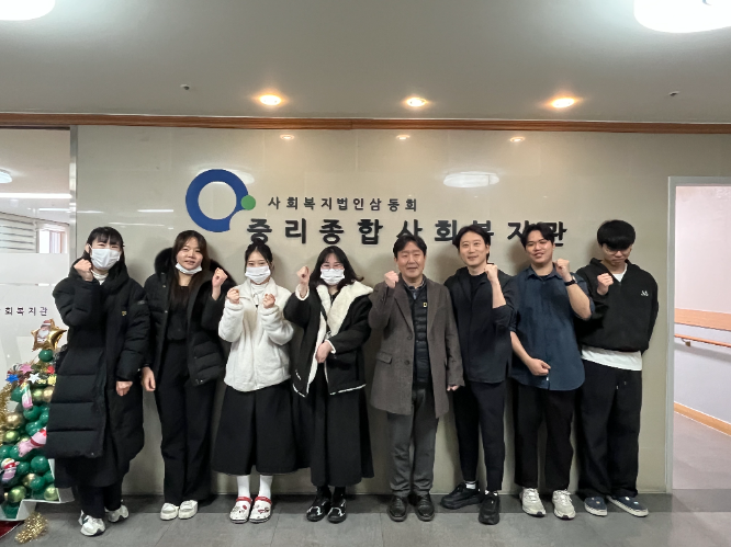 서주영 리루 봉사단장, 중리사회복지관서 2025년 마지막 반려동물 미용 재능기부 진행