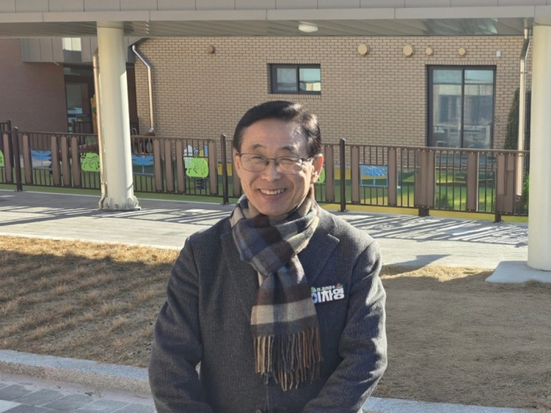 이차영 전 괴산군수, 칠성초등학교 준공식 참석해 지역 교육환경 중요성 강조