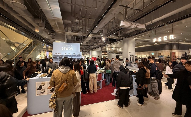 23.65, ‘더현대 서울’ 팝업 흥행…2026년 해외 오프라인 확장 예고