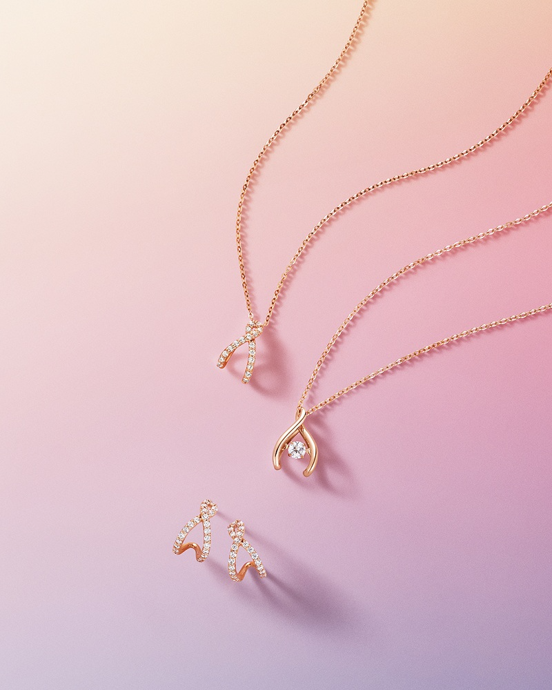 제이에스티나, 아이유와 함께한 2026 신년 캠페인 전개