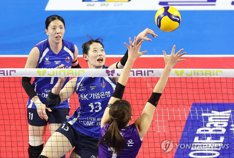 공격하는 최정민