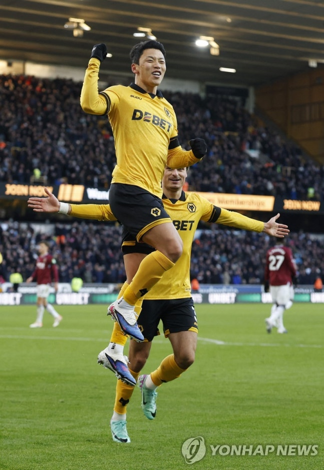 골세리머니를 펼치는 황희찬 / 사진=연합뉴스