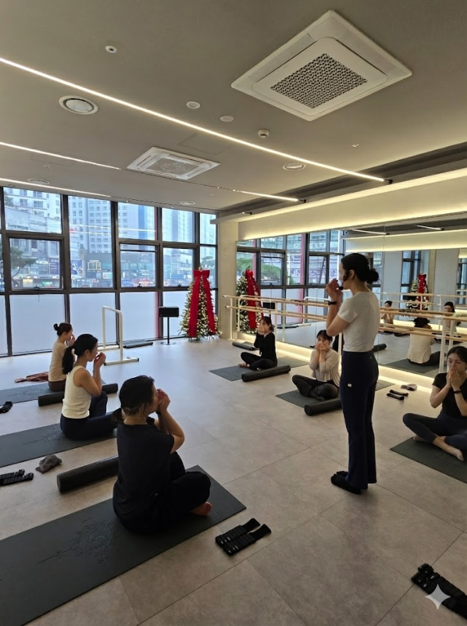 원더바레 미사점이 바레 운동과 아로마 리커버리를 결합한 웰니스 스페셜 프로그램 ‘바로마 클래스’를 성황리에 마무리했다.