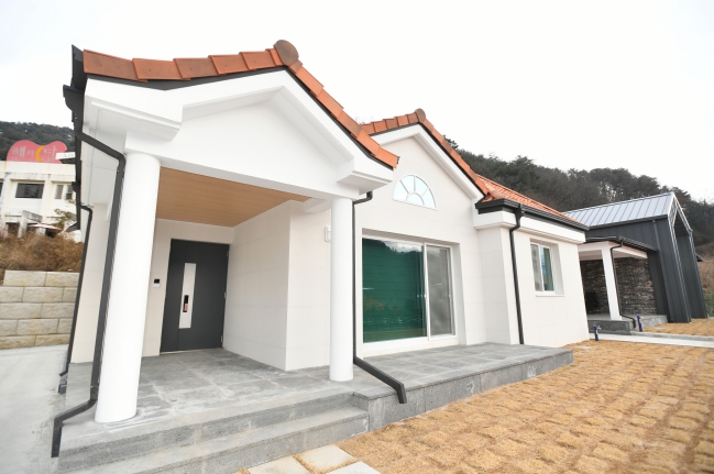 지난해 11월 준공된 화천군 신혼부부 임대주택단지 전경 (이미지 제공=화천군)