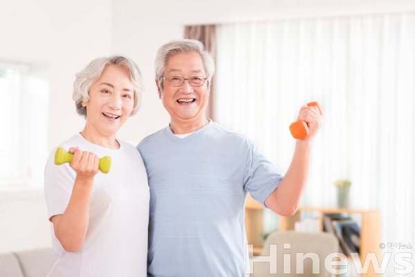 규칙적인 운동은 근골격계 건강은 물론 인지 기능을 지켜 치매 위험까지 낮추는, 건강수명을 좌우하는 핵심 습관이다.(사진 제공=클립아트코리아)