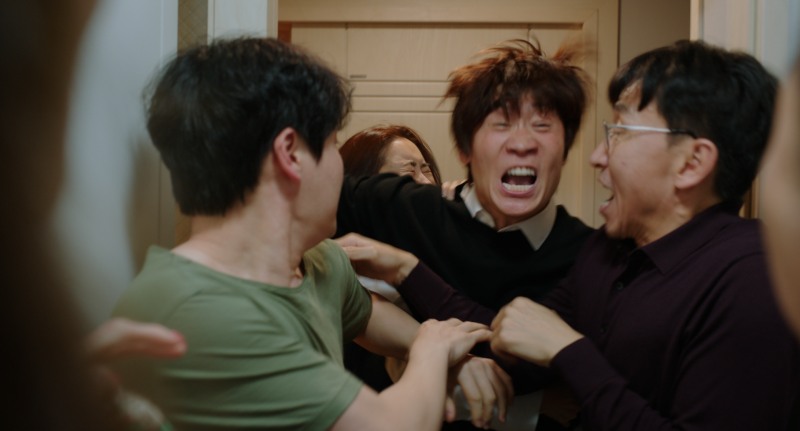 이희준 감독X배우 진선규, 영화 ‘직사각형, 삼각형’에서 완성한 밀도 높은 호흡