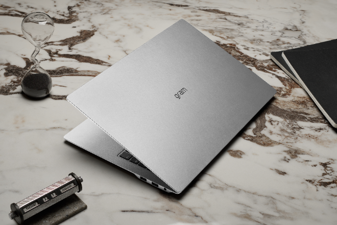 노트북랜드21(노트북랜드이십일)이 LG전자의 2026년형 초경량 AI 노트북 ‘LG gram Pro AI 2026’을 자사 판매 채널을 통해 공식 판매한다.