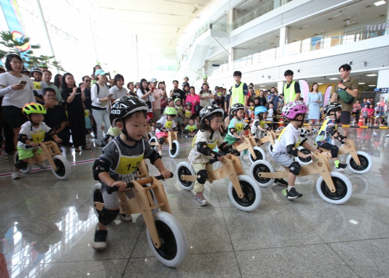 과거 광명스피돔에서 열린 밸런스바이크대회 장면
