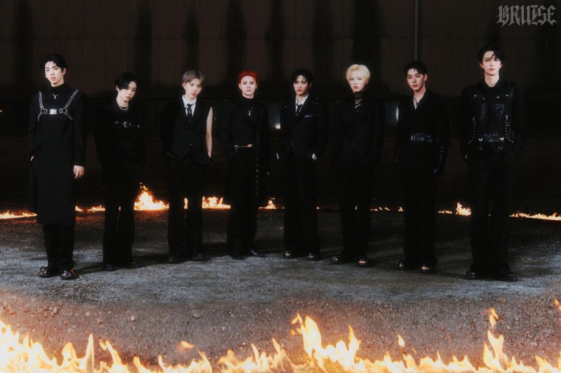 8TURN, 새 싱글 'BRUISE(불씨)' 콘셉트 포토 공개 완료…성숙미로 완성한 다음 챕터