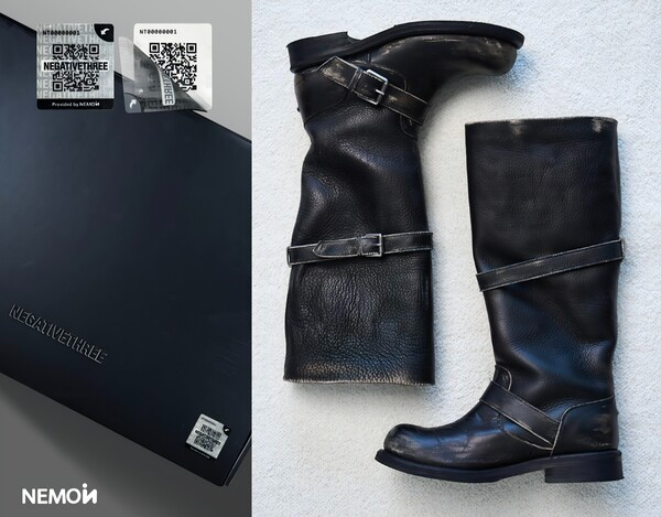 네모인사이트 정품인증 QR 서비스가 적용된 네거티브쓰리 제품. 제품별 고유 QR 코드를 통해 가품 방지 및 유통 이력 관리가 가능하다.(제공:네모인사이트)