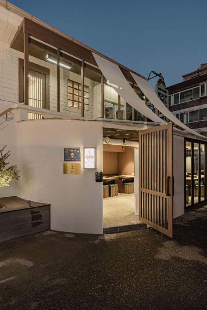 강원한우가 2026년 1월 서울 논현동에 한우 전문 다이닝 공간 ‘맛배고기’를 선보이며 소비자와의 접점을 넓힌다.