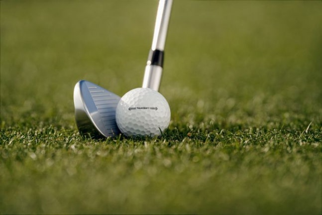 투어소프트 골프볼. /타이틀리스트