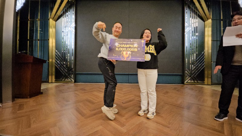 남자 챔피언 신은교, 여자 챔피언 엄연주 / 사진제공=㈜한국생산자직거래본부