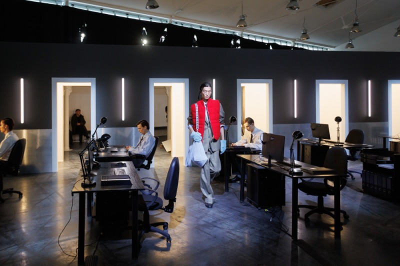 디자이너 우영미의 대표 브랜드, 솔리드옴므의 2026fw 파리 컬렉션 쇼