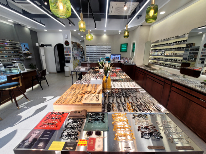 아이라움안경 옥련점 내부 전경