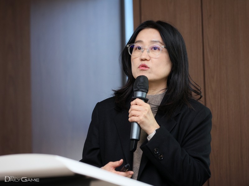 이종임 문화연대 집행위원이 게임이용률 감소가 산업과 문화에 어떤 영향을 줄 수 있는지를 짚었다.