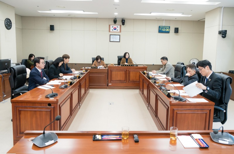 용인특례시의회 의회운영위원회 회의