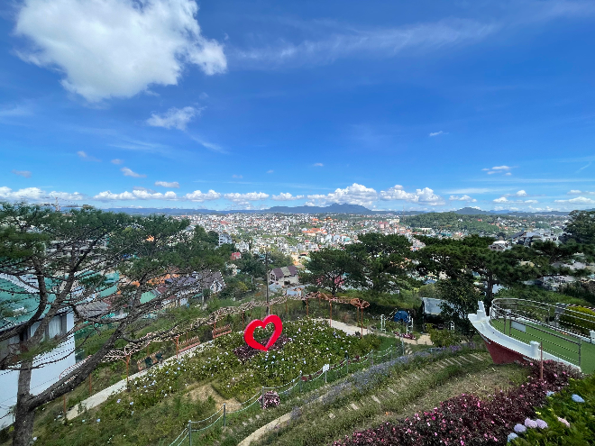 웹투어, 베트남 5일 일정 FULL옵션 상품...오전 자유시간 포함