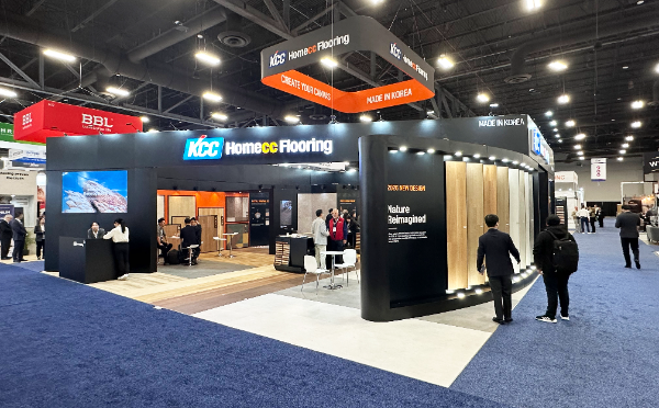 미국 라스베이거스에서 열린 'TISE 2026' 전시회에 마련된 홈씨씨 부스 현장 사진