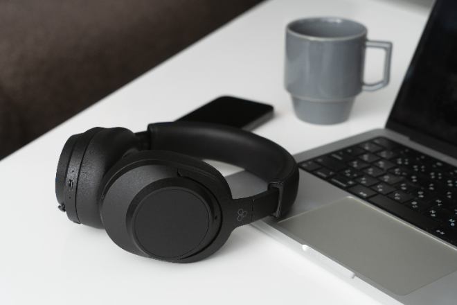 무선 노이즈 캔슬링 헤드폰 ‘UX5000’(사진제공=셰에라자드)