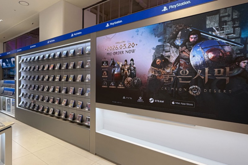 플레이스테이션 공식 브랜드 스토어 플레이샵(PlayShop) 한 면을 장식한 '붉은사막'.