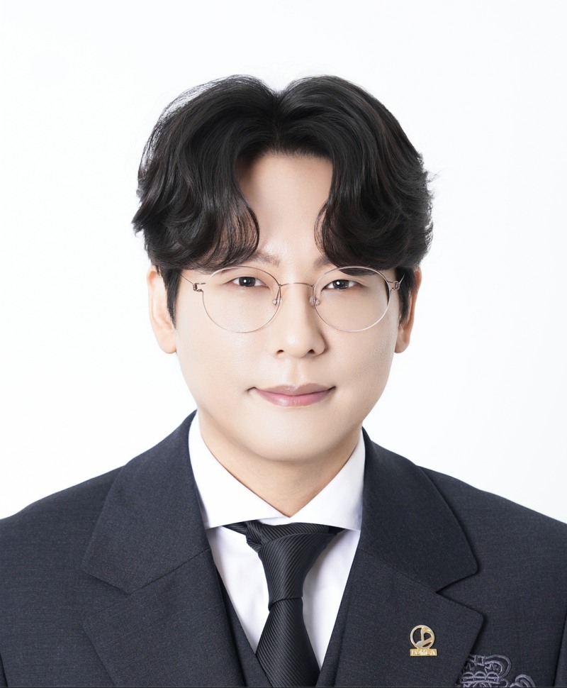 <음저협 제25대 회장 이시하 당선인>