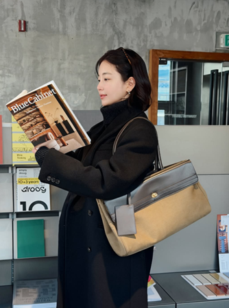 아노에틱, 기은세와 협업한 감각적 데일리 가방 공개…CJ온라이브 선공개