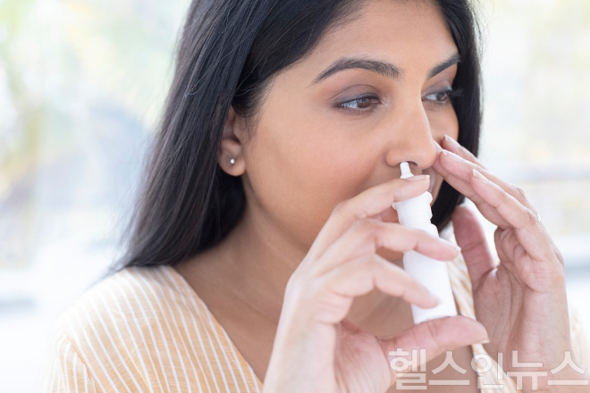 에센셜 오일 원액을 코 점막에 직접 바르는 것은 화상과 자극의 위험이 크므로 반드시 주의해야 한다. (이미지 제공=클립아트코리아)