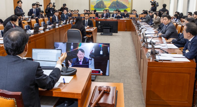 지난 5일 국회에서 열린 정무위원회 전체 회의 모습./연합뉴스