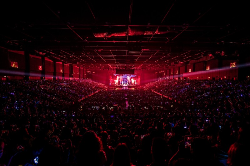 에스파, 2026년 ‘열일’ 행보 시작…더욱 강렬해진 ‘쇠 맛’ 스테이지로 전석 매진 홍콩 공연 관객 열광