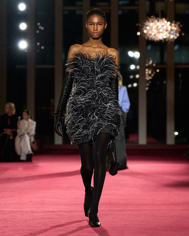 마이클 코어스(MICHAEL KORS), 45주년 기념 2026 F/W 컬렉션 런웨이 쇼 뉴욕서 공개