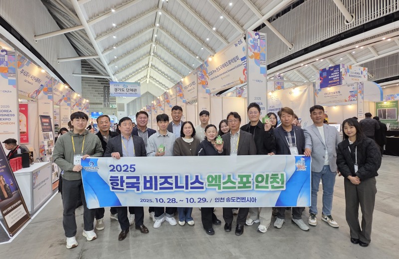 지난해 2025 한국 비지니스 엑스포에서 운영한 완도군 수산물 공동 홍보관 (사진제공=완도군)