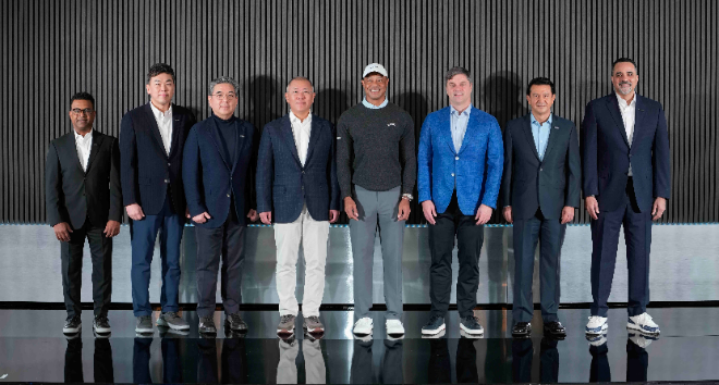 제네시스브랜드(이하 제네시스)가 PGA(미국프로골프협회) 투어 토너먼트 대회인 ‘제네시스 인비테이셔널(The Genesis Invitational)’ 타이틀 스폰서십을 2030년까지 이어간다. (왼쪽부터) 제네시스 북미법인 테드 멩기스테 COO, 제네시스사업본부장 이시혁 전무, 현대차그룹 장재훈 부회장, 현대차그룹 정의선 회장, 타이거 우즈, PGA 투어 브라이언 롤랩 CEO, 현대차 호세 무뇨스 대표이사 사장, 현대차 랜디 파커 북미권역본부장