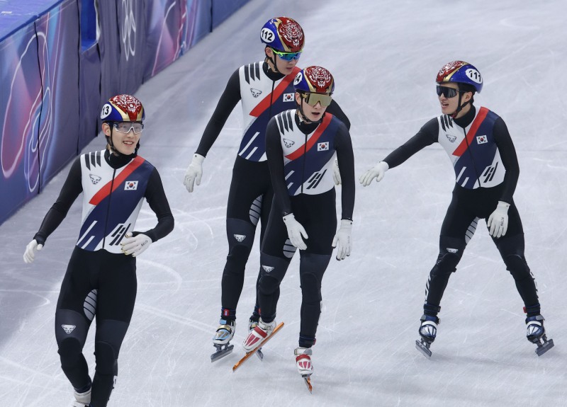 결승 진출한 쇼트트랙 남자 5000m 계주 대표팀. 사진(밀라노=연합뉴스)